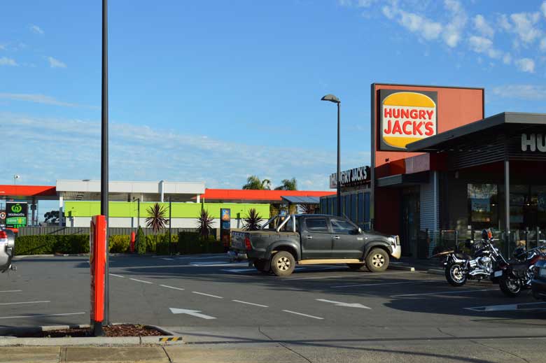 Drive-through food outlet – car-park and drive-through construction