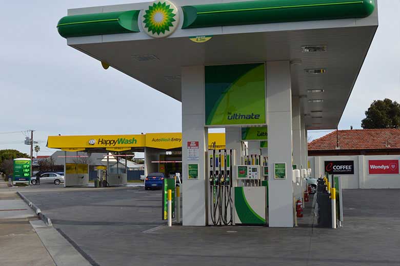 Petrol/convenience station – new store and concrete pavement upgrade